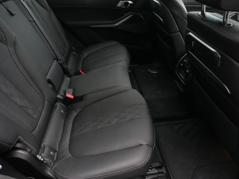 Certified 2025 BMW X7 M60i AWD/4WD image 39
