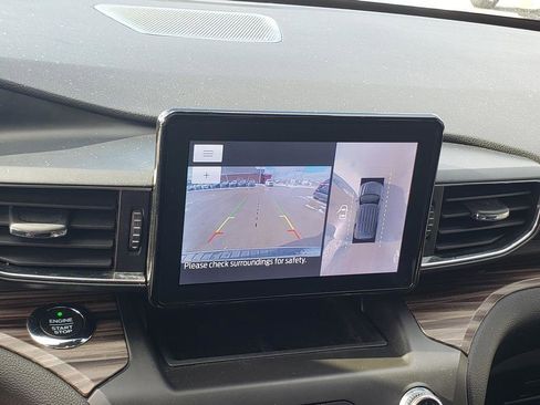 Used 2020 Ford Explorer Limited w/ Class III Trailer Tow Package image 40