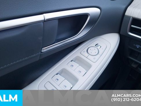 Certified 2025 Hyundai Sonata Limited FWD image 28