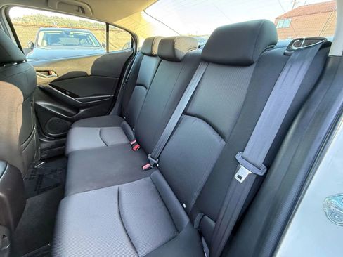 Used 2017 MAZDA MAZDA3 Sport image 24