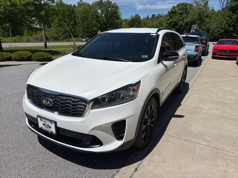 Used 2020 Kia Sorento S AWD/4WD image 3