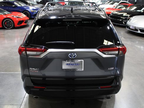 Used 2022 Toyota RAV4 XSE AWD/4WD image 14
