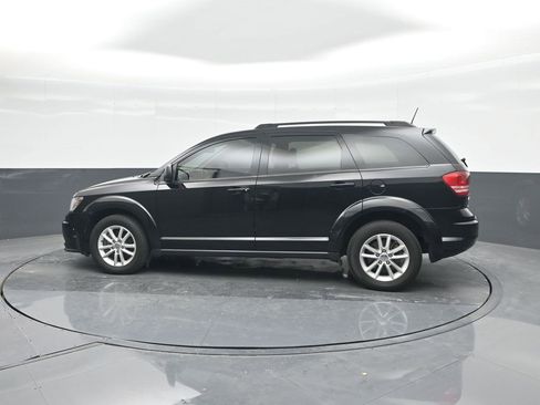 Used 2020 Dodge Journey SE w/ SE Popular Equipment Group image 27