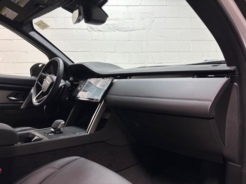 New 2026 Land Rover Discovery Sport Landmark AWD/4WD image 30