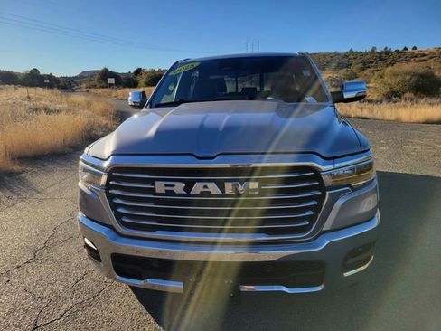 Used 2025 RAM 1500 Laramie image 9