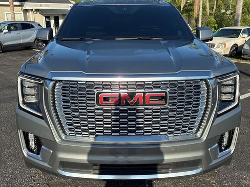 Used 2024 GMC Yukon XL Denali w/ Denali Reserve Package AWD/4WD image 2