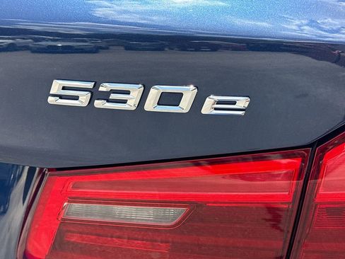 Used 2018 BMW 530e RWD image 11