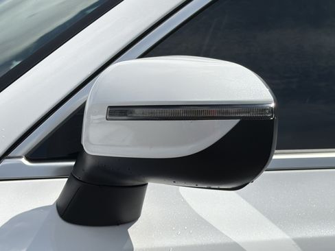 Used 2023 Kia Telluride S AWD/4WD image 30