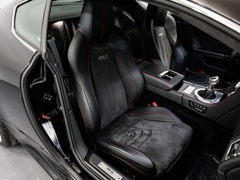 Used 2009 Aston Martin DBS Coupe RWD image 25