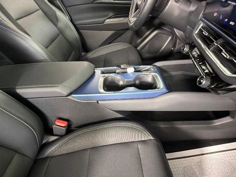 Used 2024 Chevrolet Equinox EV LT FWD image 33