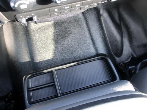 Used 2017 RAM 3500 Tradesman w/ Chrome Appearance Group image 24