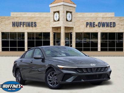 Certified 2025 Hyundai Elantra Blue