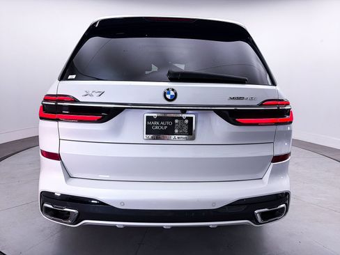 Used 2023 BMW X7 xDrive40i w/ M Sport Package AWD/4WD image 16