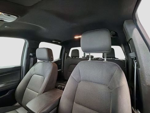 Used 2023 Chevrolet Colorado LT w/ LT Convenience Package II AWD/4WD image 19
