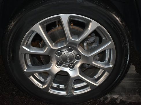 Used 2022 Jeep Compass Latitude w/ Sun and Sound Group image 46