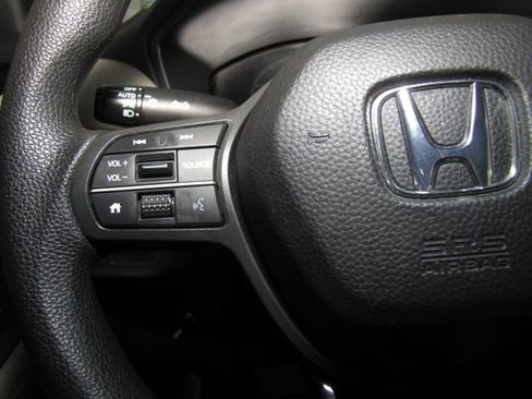 Certified 2025 Honda HR-V LX image 5