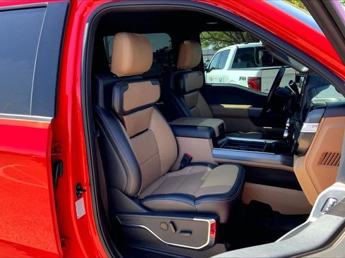 Certified 2023 Ford F250 Lariat w/ Lariat Ultimate Package image 9