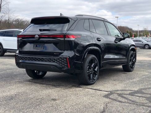 New 2026 Volkswagen Tiguan SE R-Line AWD/4WD image 7