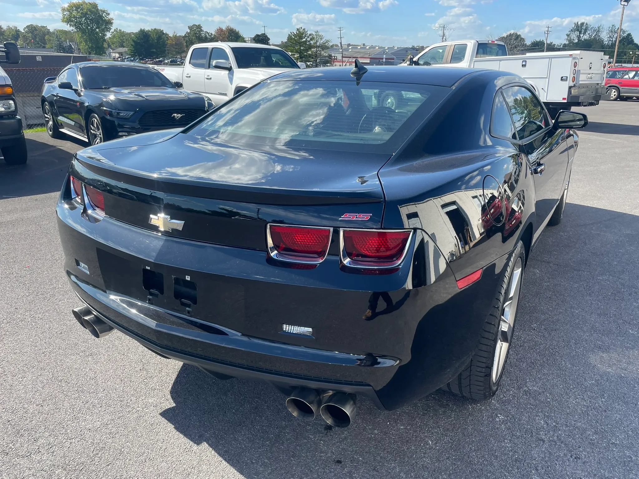 Used 2010 Chevrolet Camaro SS w/ RS Package RWD image 18