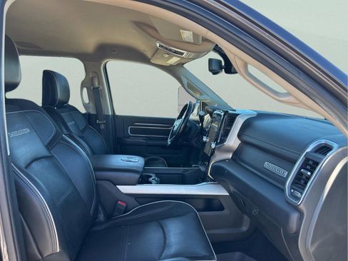 Used 2022 RAM 2500 Laramie image 32