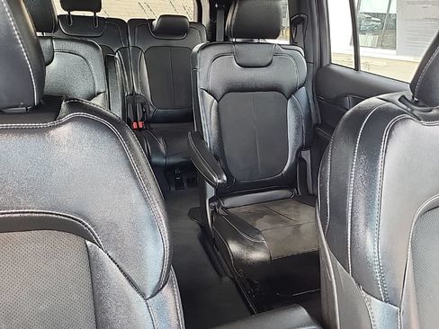 Used 2023 Jeep Grand Cherokee L Laredo AWD/4WD image 21