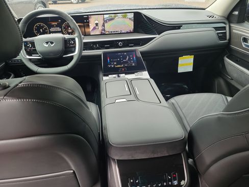 New 2026 INFINITI QX80 Luxe image 12