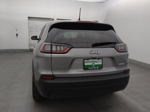 Used 2019 Jeep Cherokee Latitude w/ Popular Appearance Group AWD/4WD image 6