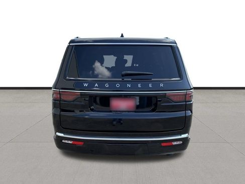 Used 2024 Jeep Wagoneer 2WD image 6