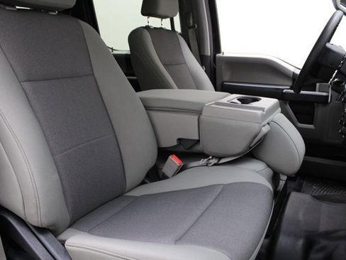 Certified 2019 Ford F150 XL w/ Heavy-Duty Payload Package AWD/4WD image 3