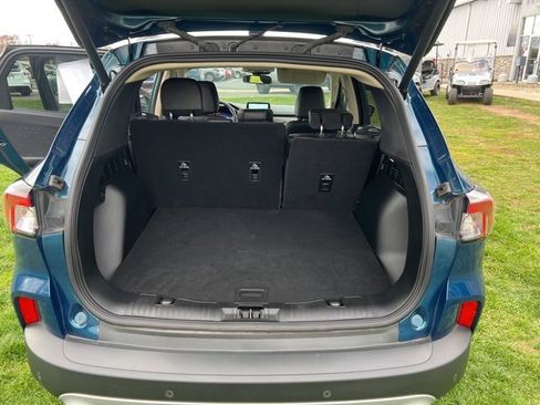 Used 2020 Ford Escape Titanium image 17