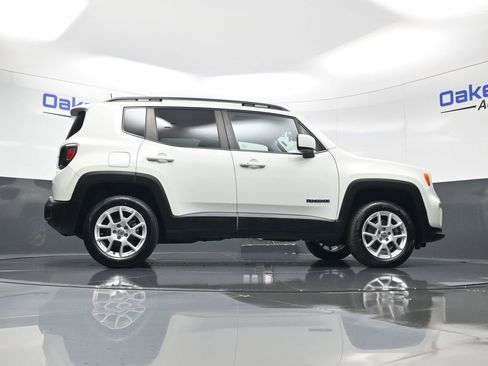 Used 2020 Jeep Renegade Latitude w/ Cold Weather Group image 41