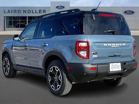 New 2025 Ford Bronco Sport Outer Banks image 3