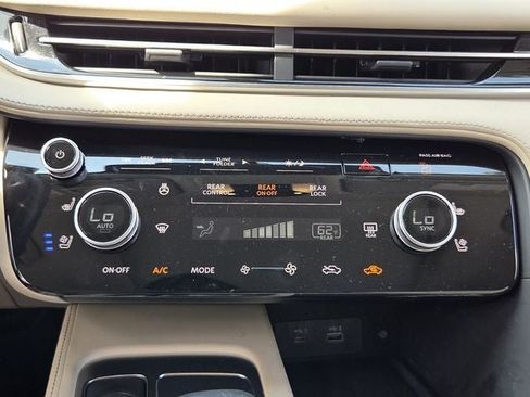 Used 2023 INFINITI QX60 Luxe w/ Performance Audio Package AWD/4WD image 27