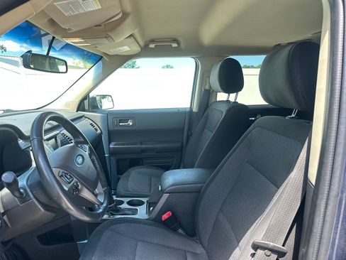 Used 2019 Ford Flex SE FWD image 9
