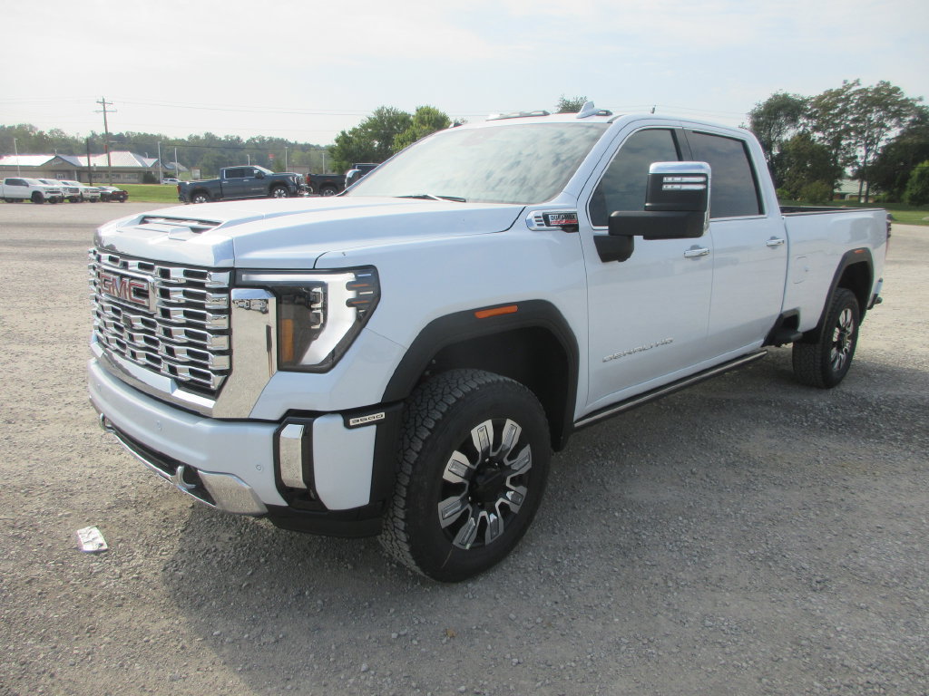 New 2026 GMC Sierra 3500 Denali w/ Denali Reserve Package AWD/4WD image 11