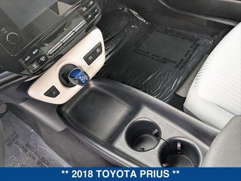 Used 2018 Toyota Prius Two image 17