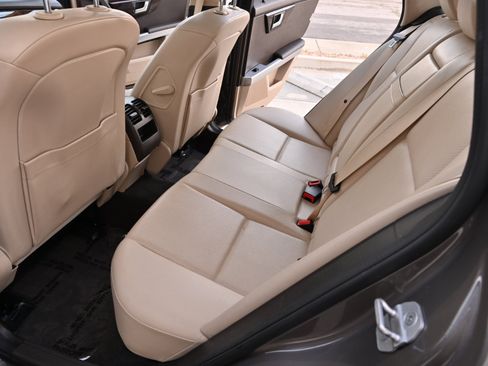 Used 2014 Mercedes-Benz GLK 350 2WD image 14