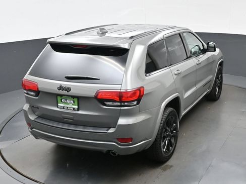 Used 2020 Jeep Grand Cherokee Altitude AWD/4WD image 39