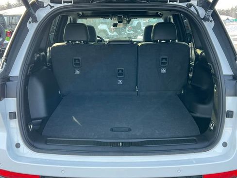 New 2025 Jeep Grand Cherokee Limited w/ Trailer Tow Package image 39