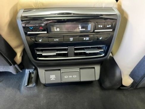 Used 2026 Acura MDX w/ Advance Package AWD/4WD image 25