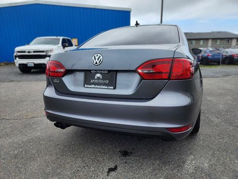 Used 2012 Volkswagen Jetta GLI Autobahn FWD image 7