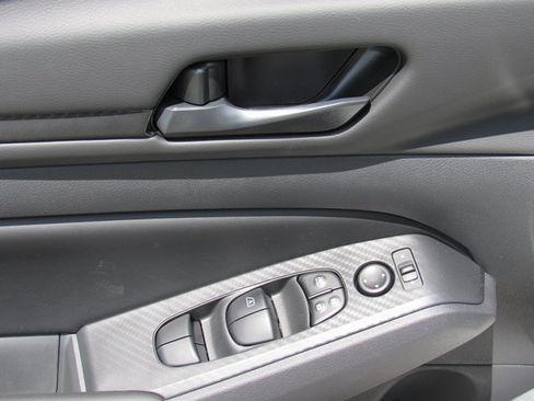 New 2025 Nissan Altima 2.5 S image 12