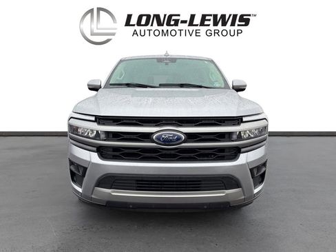 Used 2023 Ford Expedition XLT image 11