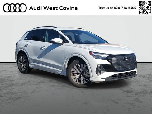 Used 2025 Audi Q4 e-tron Premium image 1