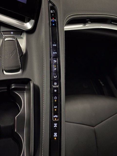 Used 2024 Chevrolet Corvette Stingray Convertible w/ Z51 Performance Package RWD image 23