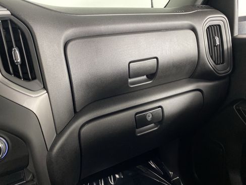 Used 2025 Chevrolet Silverado 2500 Custom w/ Custom Convenience Package AWD/4WD image 32