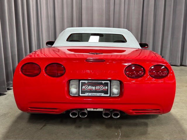 Used 1998 Chevrolet Corvette Convertible w/ Memory Pkg RWD image 11
