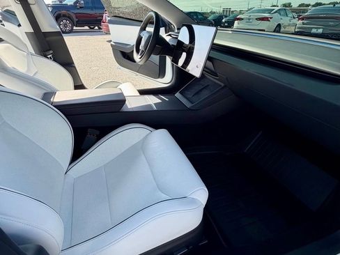 Used 2025 Tesla Model 3 Performance AWD/4WD image 14