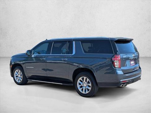 Used 2021 Chevrolet Suburban Premier w/ Premium Package AWD/4WD image 8