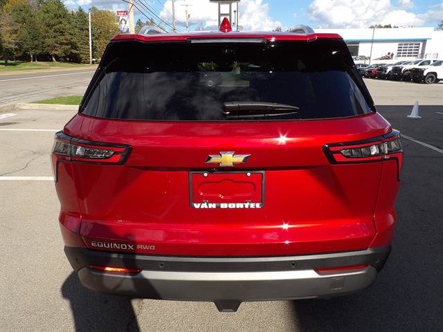 Certified 2025 Chevrolet Equinox LT w/ Convenience Package II AWD/4WD image 4